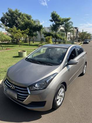 HYUNDAI HB20S 1.6 COMFORT STYLE 16V FLEX 4P AUTOMÁTICO